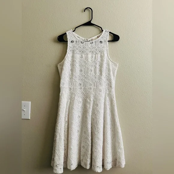 Altar'd State | Dresses | Nwot Altard State Womens Fit And Flare White  Sleeveless Lace Dress In L | Poshmark